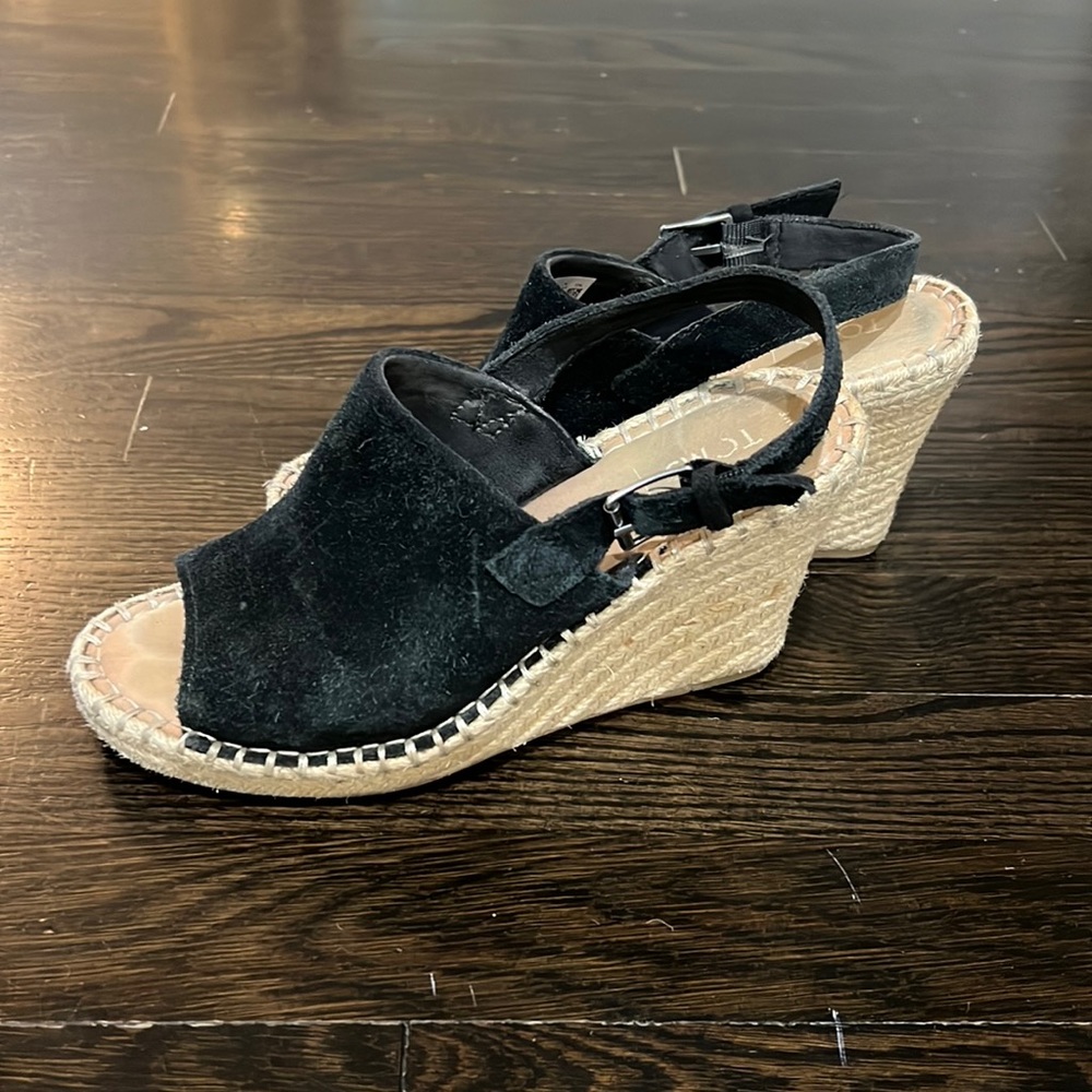 Toms Wedge Sandals size 6 black